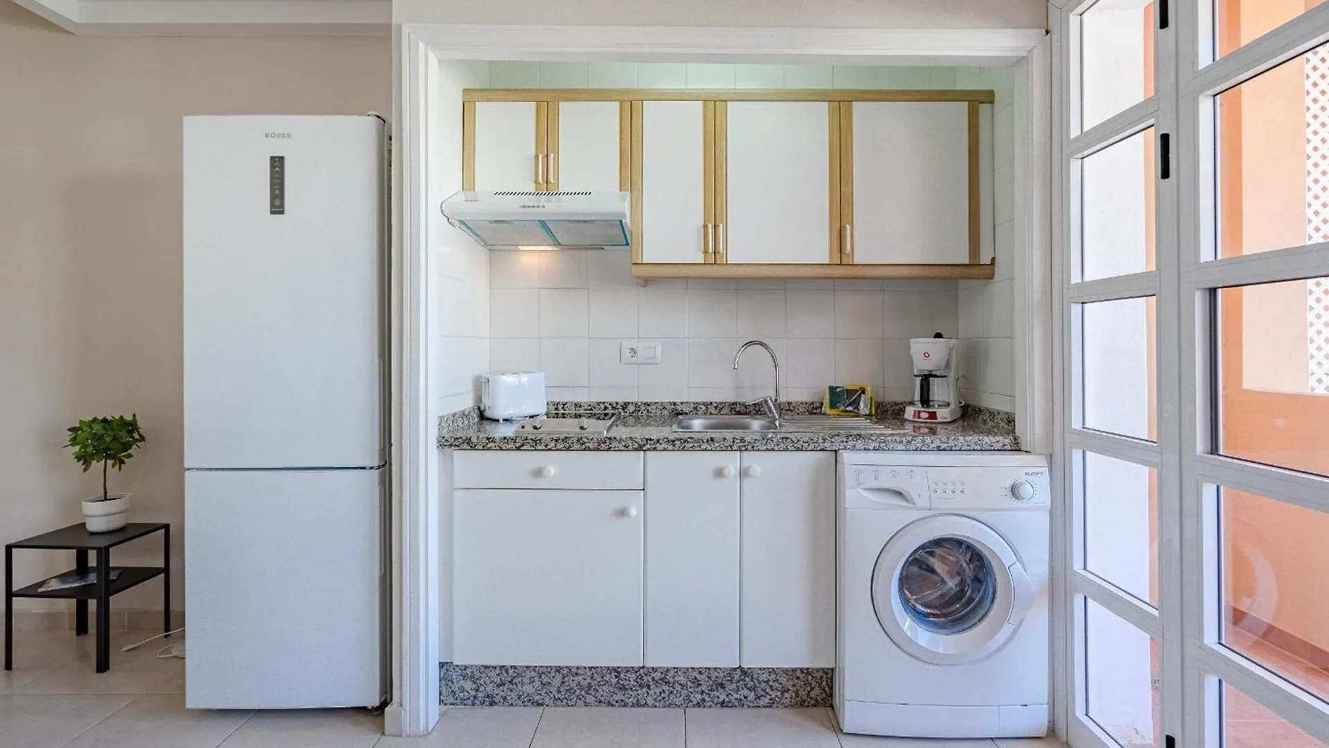 Apartamentos Orlando Costa Adeje דירה אדחה